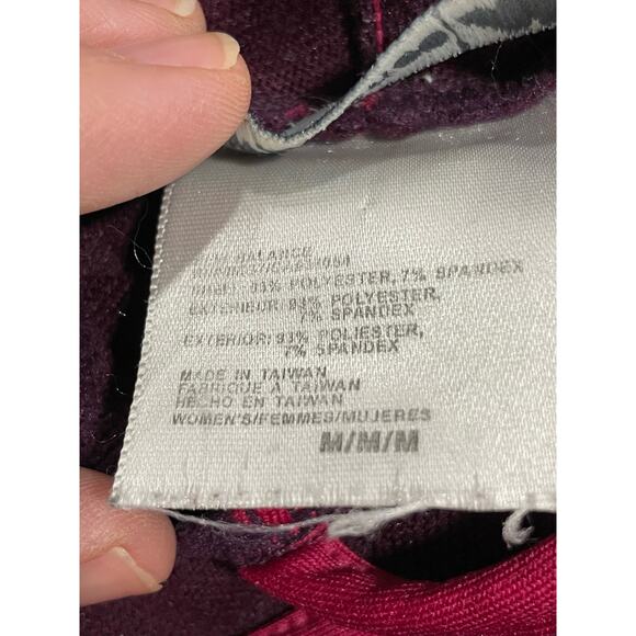 New Balance Women's Size Medium Performance Pullover Hoodie Maroon Magenta - Picture 7 of 9